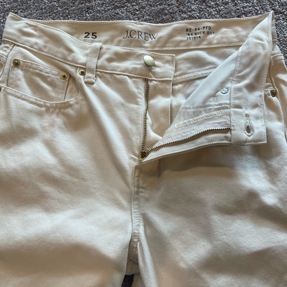 J. Crew Mid-Rise Relaxed Kick-Out Jeans, Ecru Wash, Raw Hem, Size 25 - Picture 10 of 16